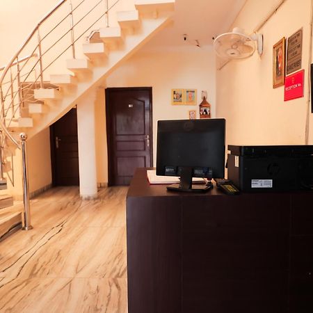 Hotel Green Villa - Near Anand Vihar Station New Delhi Exteriör bild