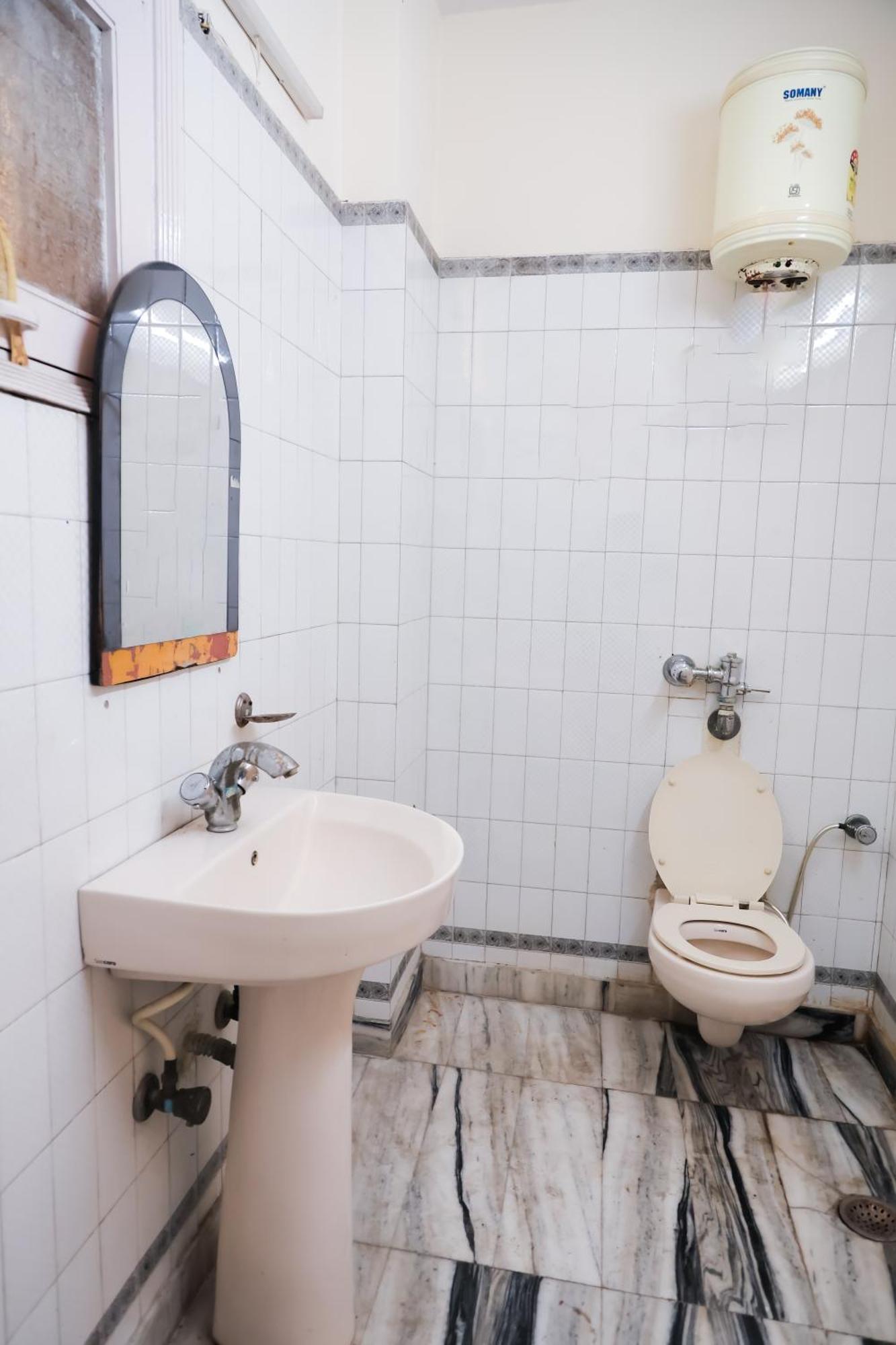Hotel Green Villa - Near Anand Vihar Station New Delhi Exteriör bild