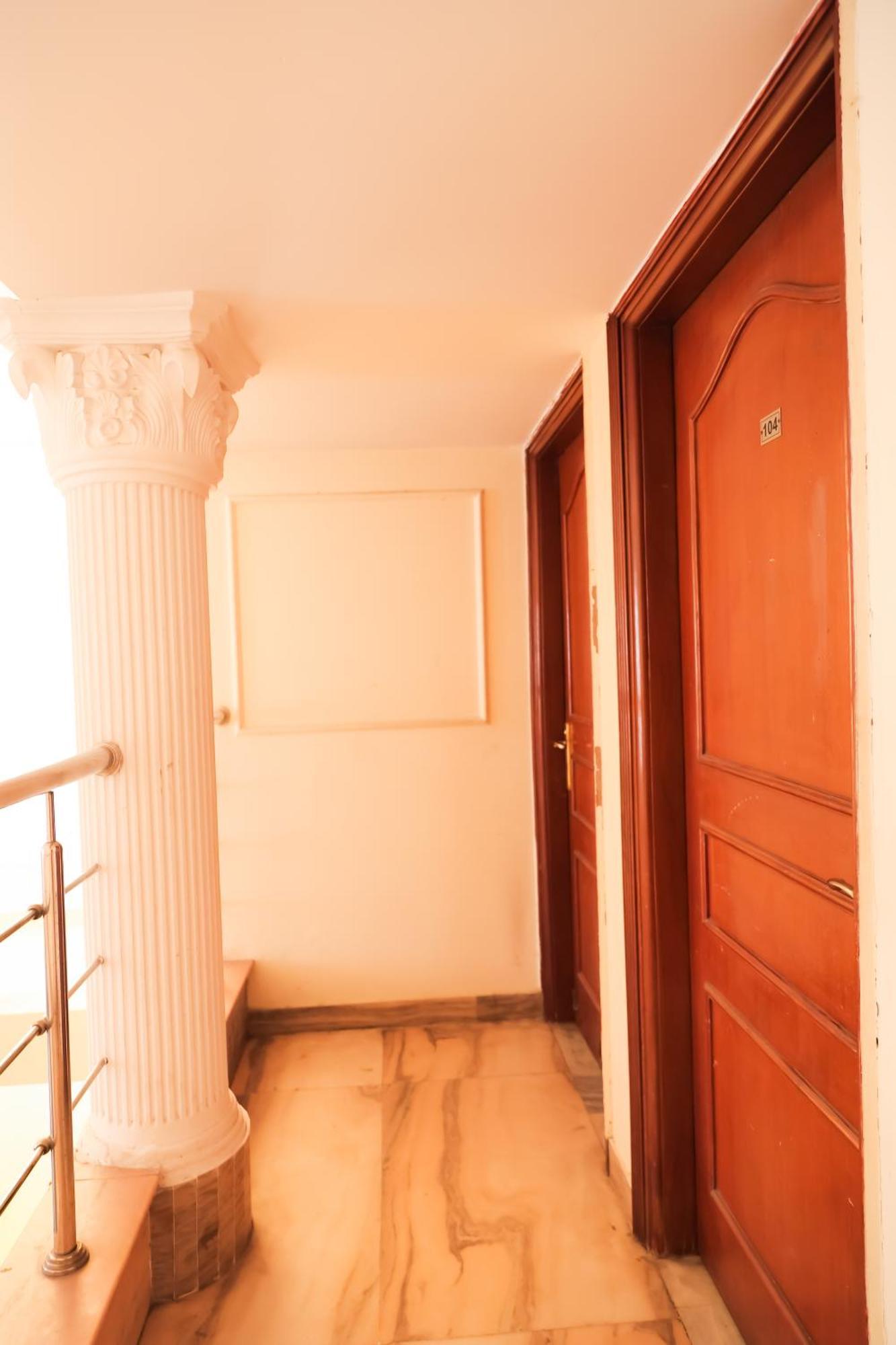 Hotel Green Villa - Near Anand Vihar Station New Delhi Exteriör bild